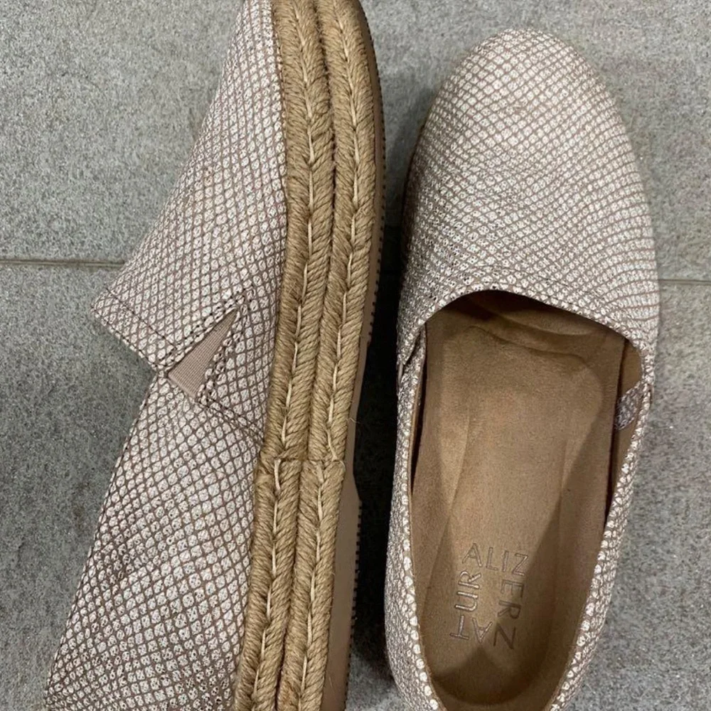 Naturalizer Thea 3 Leather Espadrille Comfort Slip On Beige Shimmer Size 8.5